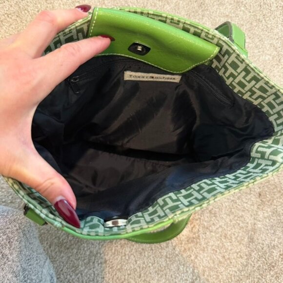 Vintage Tommy Hilfiger Y2K Monogrammed Jacquard Leather Trim Green Tote Bag - Picture 5 of 7
